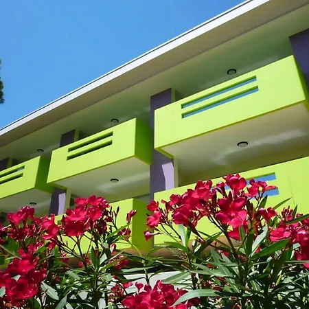 Vibrant With Pool-beahost شقة *